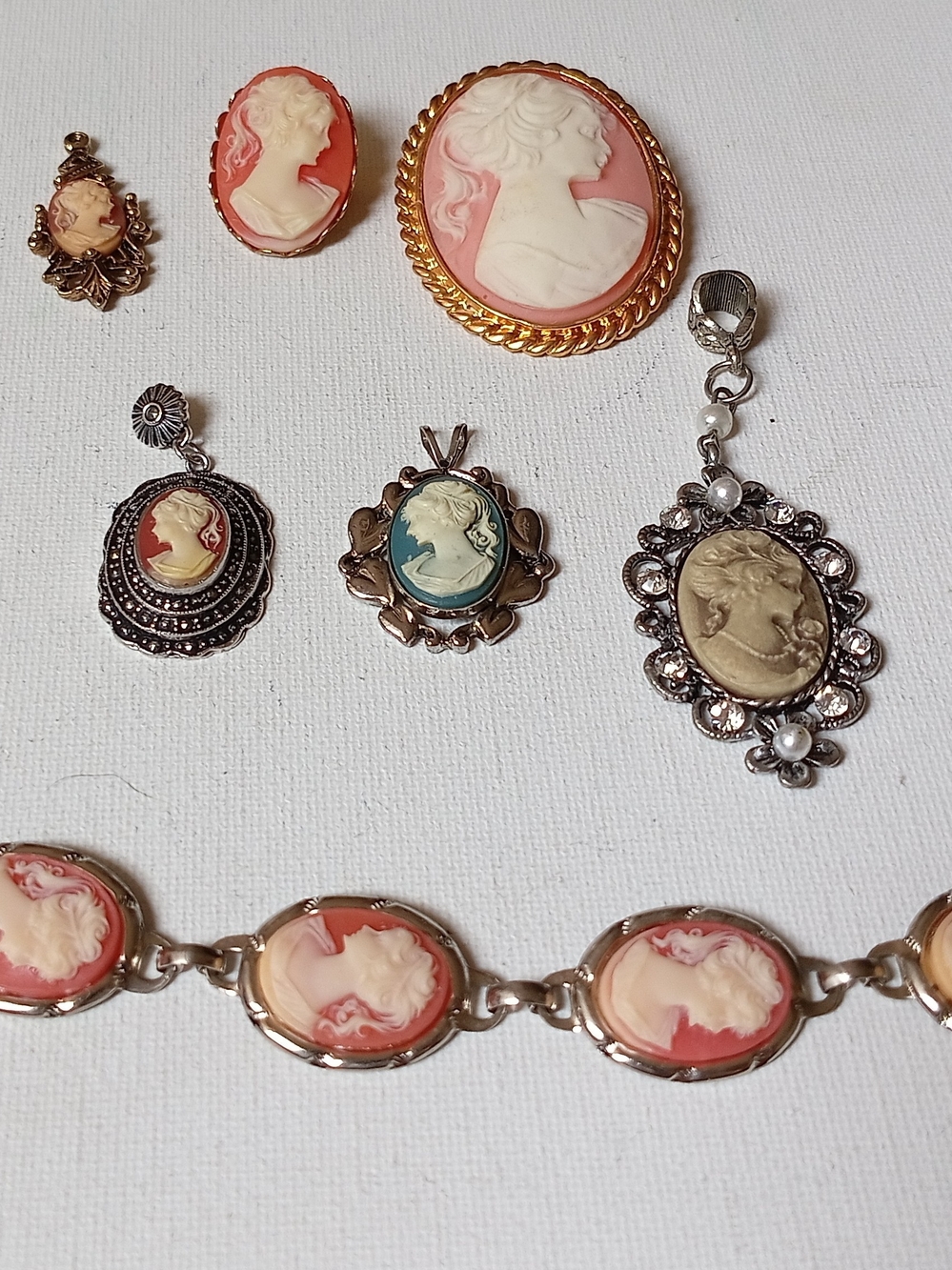 Cameo Jewelry Bundle Lot